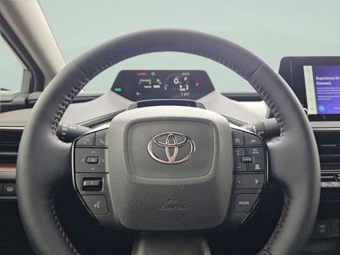 New 2026 Toyota Prius Plug-In Hybrid FWD image 28