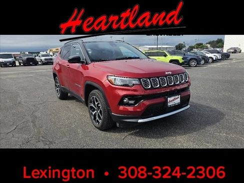 Used 2025 Jeep Compass Limited AWD/4WD image 1