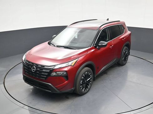 Certified 2026 Nissan Rogue Dark Armor FWD image 32