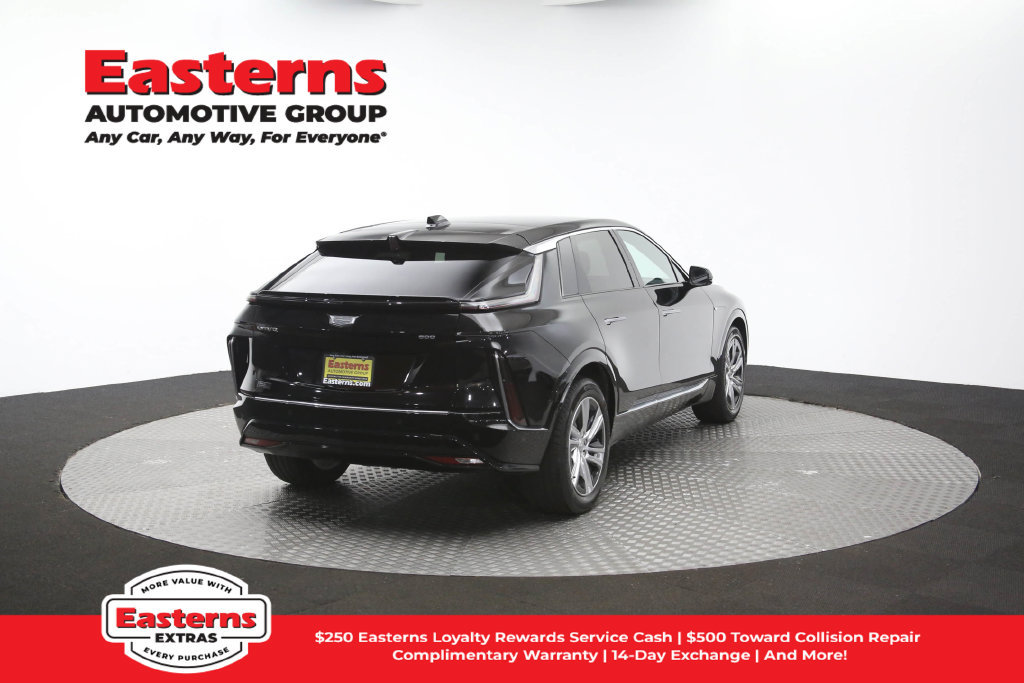 Used 2024 Cadillac Lyriq Tech w/ Driver Assist Package AWD/4WD image 43