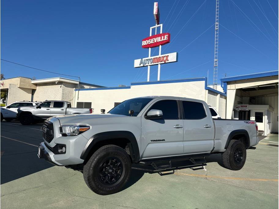 Used 2021 Toyota Tacoma TRD Off-Road w/ Technology Package AWD/4WD image 14