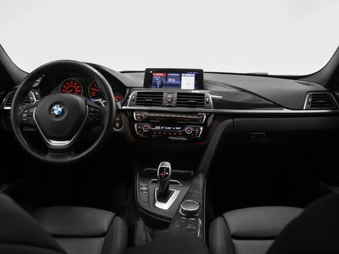 Used 2018 BMW 330i xDrive Sedan AWD/4WD image 29