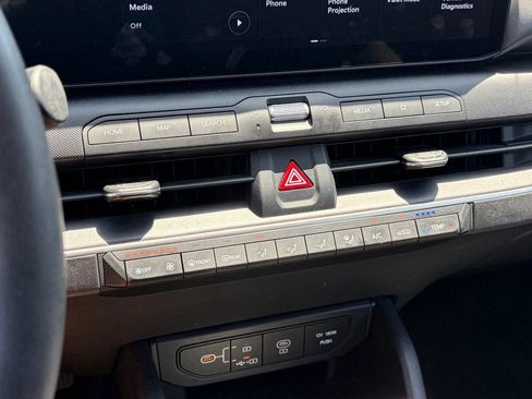 Used 2025 Kia K4 FWD image 8