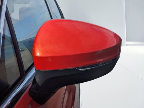 Used 2018 Volkswagen Tiguan SEL image 8