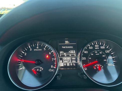 Used 2013 Nissan Rogue SL image 24