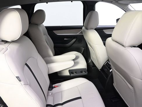 Certified 2024 MAZDA CX-90 Plug-In Hybrid w/ Preferred image 18