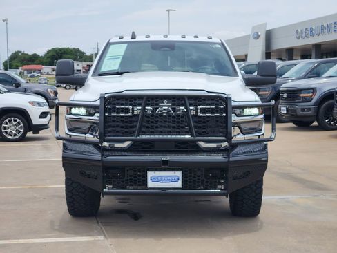 Used 2025 RAM 2500 Tradesman w/ Chrome Appearance Group AWD/4WD image 2