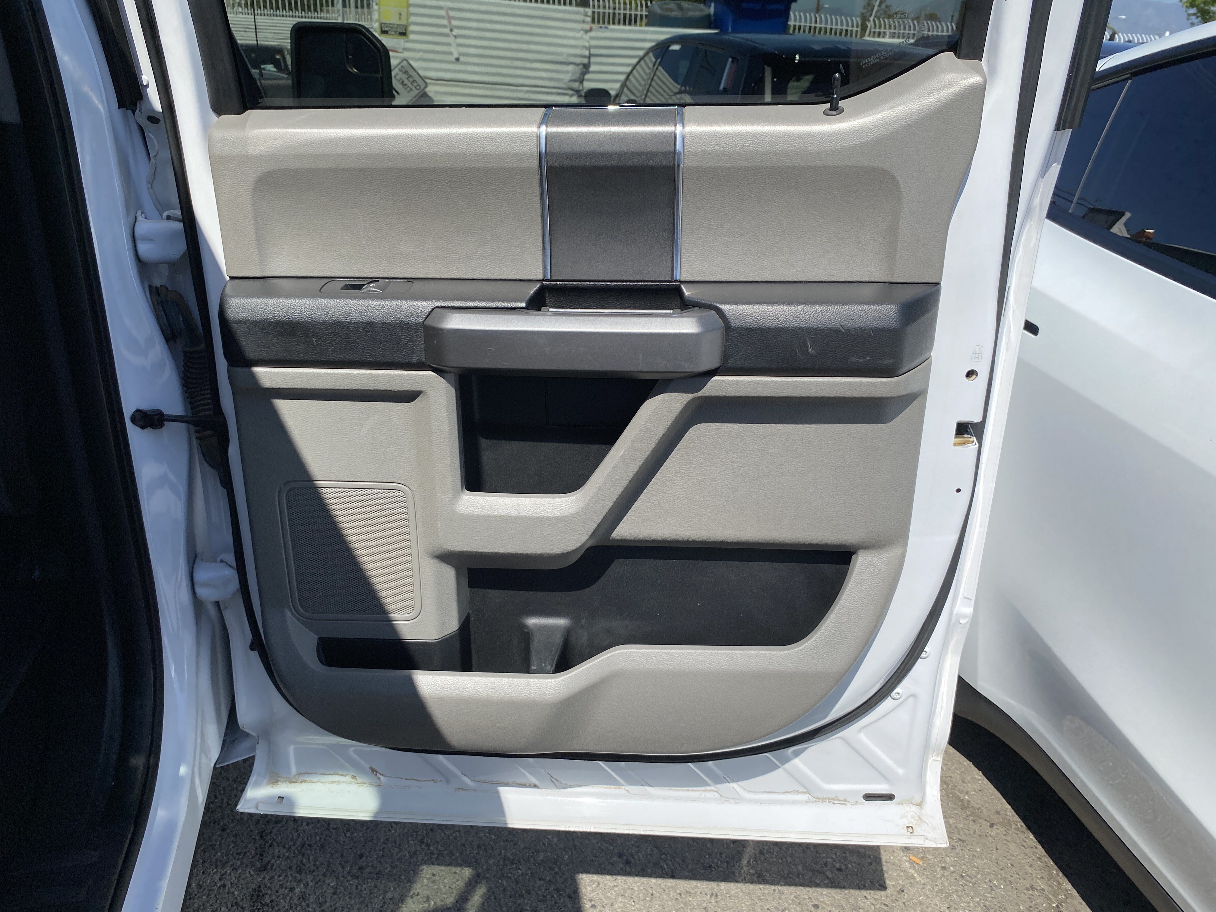 Used 2018 Ford F150 XLT AWD/4WD image 24