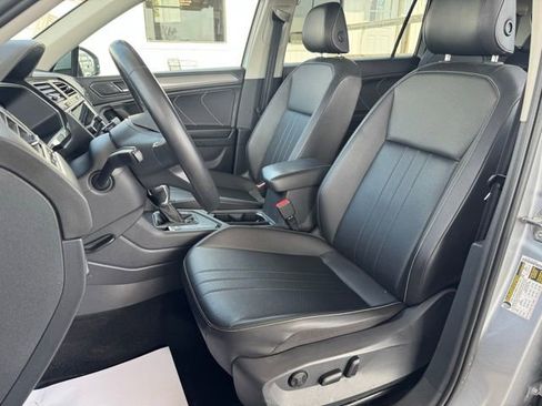 Used 2022 Volkswagen Tiguan SE FWD image 20