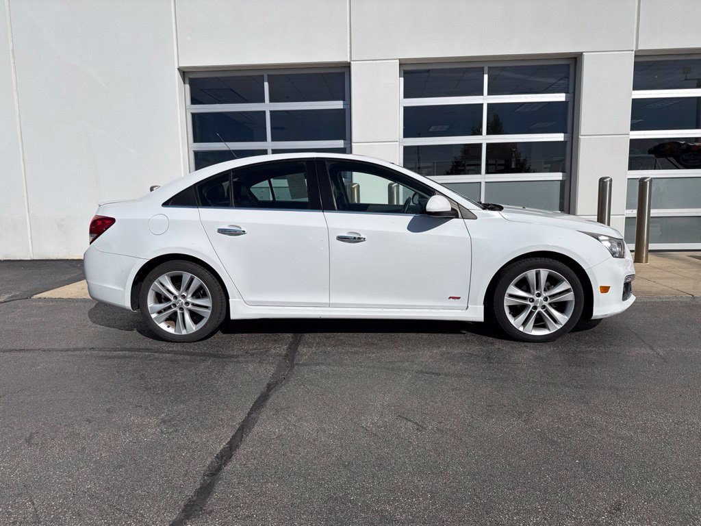 Used 2015 Chevrolet Cruze LTZ w/ Sun, Sound and Sport Package FWD image 3