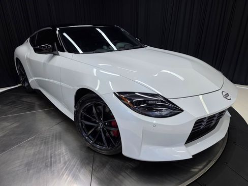Used 2023 Nissan Z w/ Floor Mat Package (L93) RWD image 42