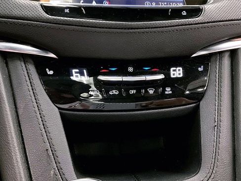 Used 2023 Cadillac XT5 Premium Luxury image 28