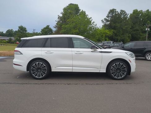 Used 2023 Lincoln Aviator Black Label w/ Class IV Trailer Tow Package AWD/4WD image 14