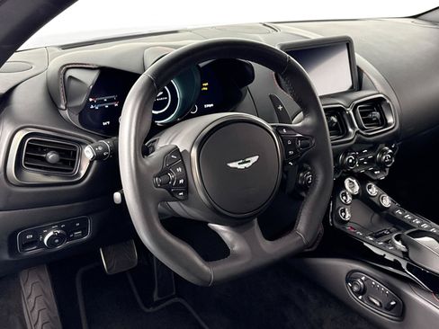 Used 2020 Aston Martin V8 Vantage Coupe RWD image 12