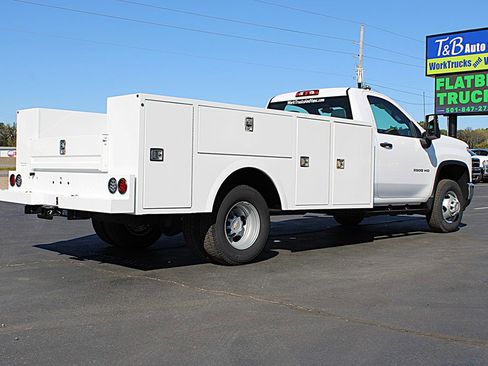 Used 2024 Chevrolet Silverado 3500 W/T w/ Snow Plow Prep Package AWD/4WD image 5