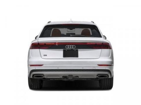 Used 2025 Audi Q8 Premium Plus image 5