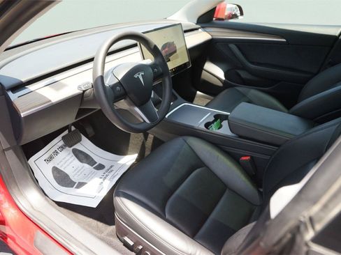 Used 2023 Tesla Model 3 Standard Range RWD image 8