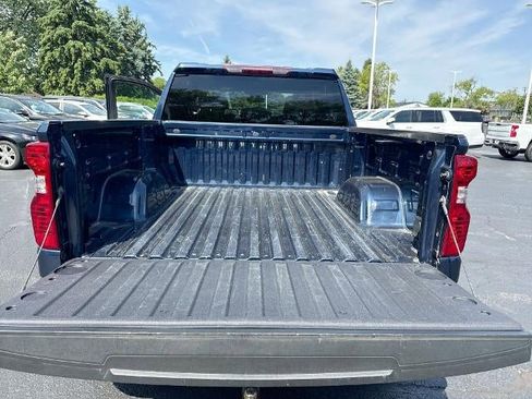 Used 2023 Chevrolet Silverado 1500 LT AWD/4WD image 25