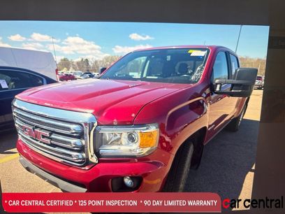 Used 2017 GMC Canyon SLE w/ SLE Convenience Package