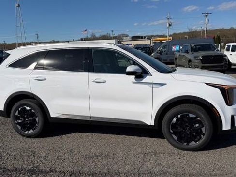 New 2026 Kia Sorento S w/ S Panoramic Sunroof Package AWD/4WD image 2