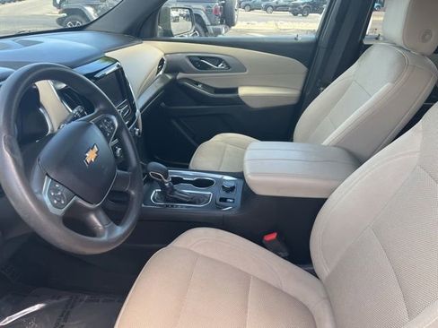 Used 2023 Chevrolet Traverse LS AWD/4WD image 9