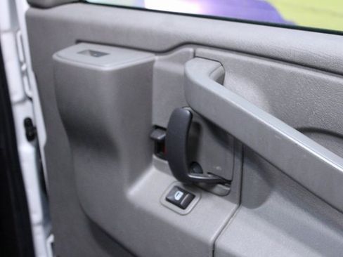 Used 2016 Chevrolet Express 3500 LT w/ LT Preferred Equipment Group image 9