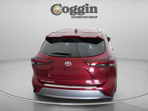 New 2026 Toyota Highlander Platinum AWD/4WD image 14