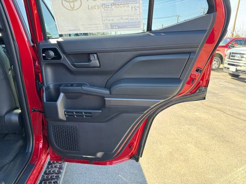 New 2026 Toyota 4Runner TRD Off-Road Premium AWD/4WD image 27