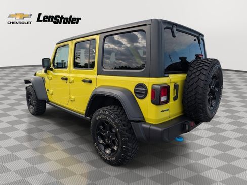 Used 2023 Jeep Wrangler Unlimited w/ Cold Weather Group AWD/4WD image 3