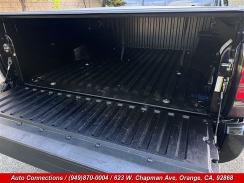 Used 2019 Toyota Tacoma TRD Sport AWD/4WD image 26