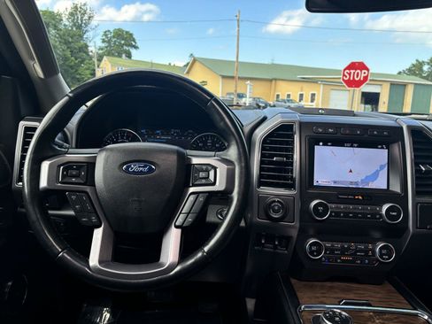Used 2019 Ford Expedition Max Platinum AWD/4WD image 29