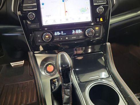 Used 2023 Nissan Maxima SR w/ Sport Mat Group image 15