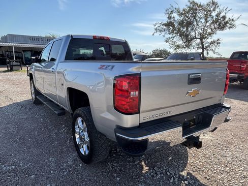 Used 2015 Chevrolet Silverado 2500 LTZ w/ LTZ Plus Package image 3
