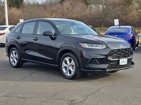 Certified 2023 Honda HR-V LX image 4