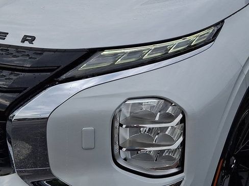 Used 2022 Mitsubishi Outlander SEL Black Edition AWD/4WD image 12