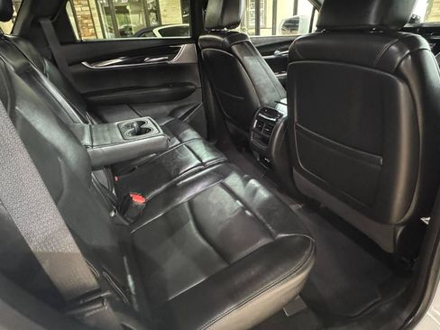 Used 2020 Cadillac XT5 Premium Luxury w/ LPO, Floor Liner Package FWD image 11