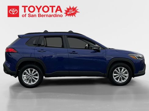 Certified 2025 Toyota Corolla Cross LE FWD image 6