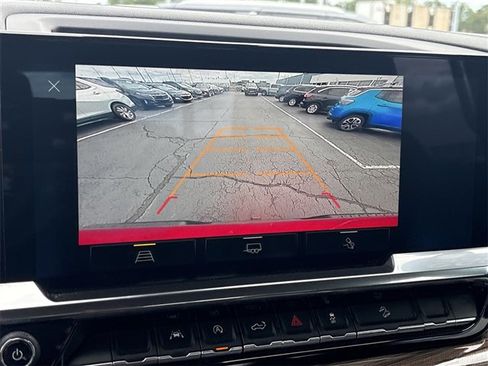 Certified 2022 Chevrolet Silverado 1500 LT Trail Boss w/ Convenience Package II image 15