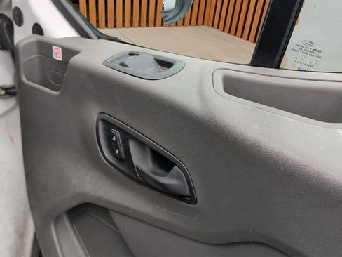 Used 2020 Ford Transit 150 Low Roof RWD image 9