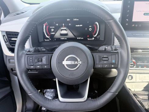 Used 2024 Nissan Rogue SL w/ SL Premium Package image 63