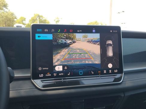 Certified 2026 Volkswagen Tiguan SE FWD image 27
