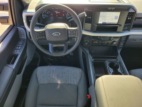 New 2026 Ford F250 XLT w/ FX4 Off-Road Package image 9