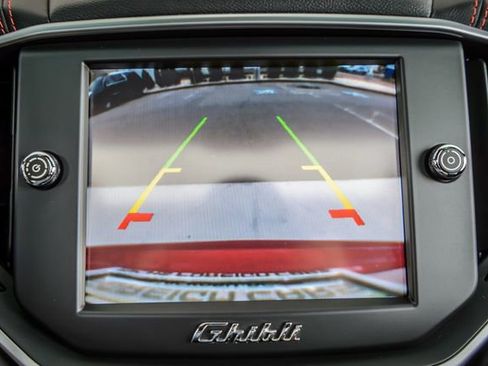 Used 2015 Maserati Ghibli RWD image 24