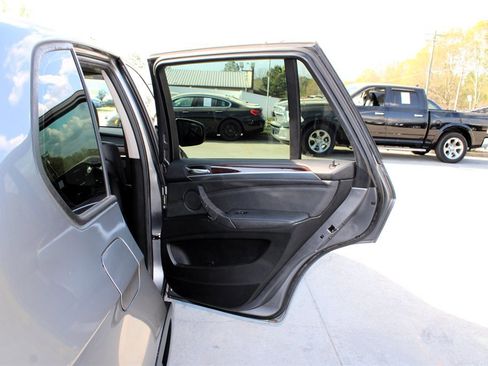 Used 2010 BMW X5 xDrive35d AWD/4WD image 32