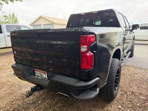 Used 2021 Chevrolet Silverado 1500 LT Trail Boss w/ Convenience Package II image 9