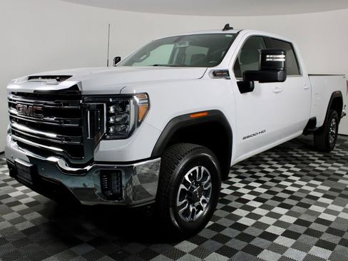 Used 2023 GMC Sierra 3500 SLE w/ SLE Convenience Package AWD/4WD image 4