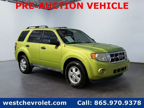 Used 2012 Ford Escape XLT FWD image 1