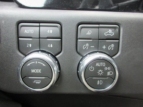 New 2026 GMC Sierra 1500 SLT w/ SLT Premium Plus Package AWD/4WD image 18