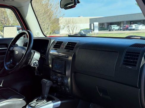 Used 2008 HUMMER H3 Alpha image 17