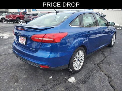Used 2018 Ford Focus Titanium image 2